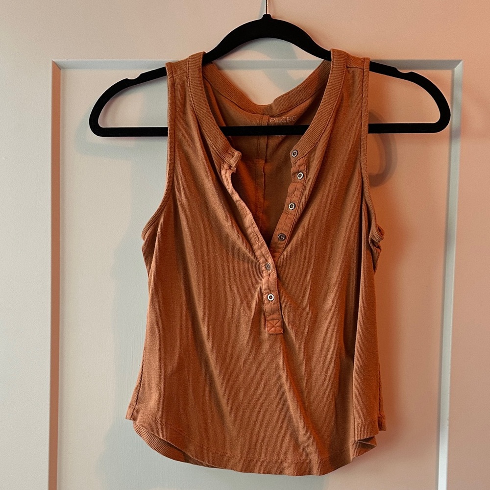 Sexy Button sleeveless Top